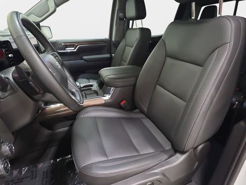Used 2024 Chevrolet Silverado 1500 LT Trail Boss w/ Convenience Package II AWD/4WD image 13