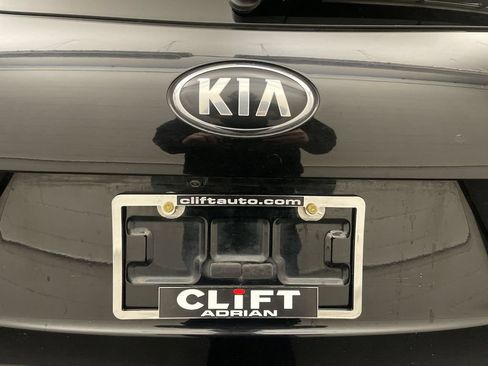 Used 2020 Kia Sorento LX FWD image 23