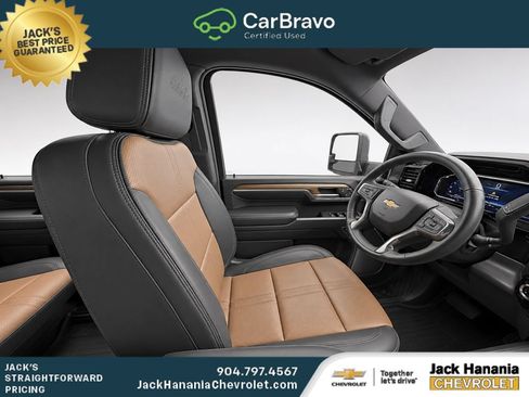 Used 2025 Chevrolet Silverado 2500 High Country w/ Technology Package AWD/4WD image 9