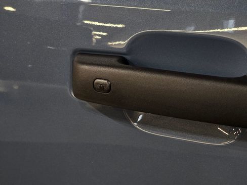 New 2025 Ford Bronco Badlands image 13