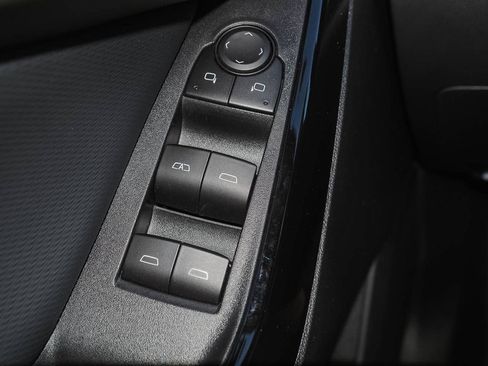 Certified 2026 Chevrolet Equinox LT FWD image 24