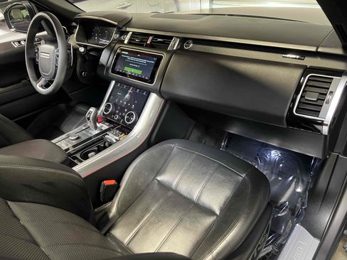 Used 2020 Land Rover Range Rover Sport HST image 31
