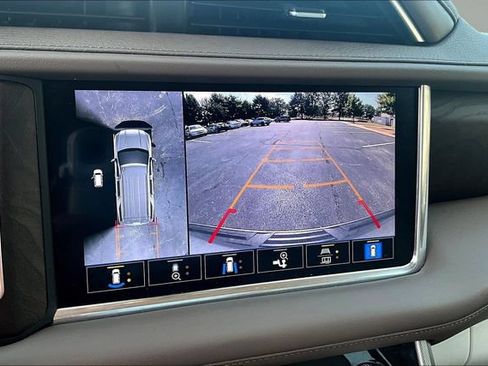 Used 2021 GMC Yukon Denali AWD/4WD image 14