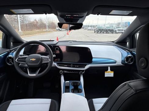 New 2026 Chevrolet Equinox EV LT image 19