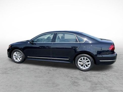 Used 2017 Volkswagen Passat 1.8T S FWD image 5