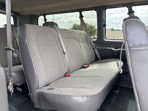 Used 2025 Chevrolet Express 3500 LT w/ LT Preferred Equipment Group RWD image 10