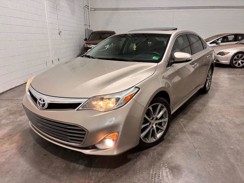 Used 2014 Toyota Avalon XLE Touring image 41