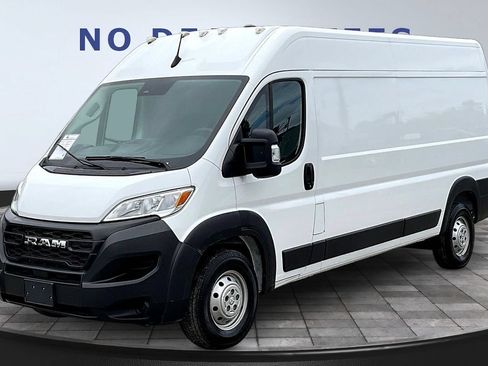 Used 2023 RAM ProMaster 2500 FWD image 1