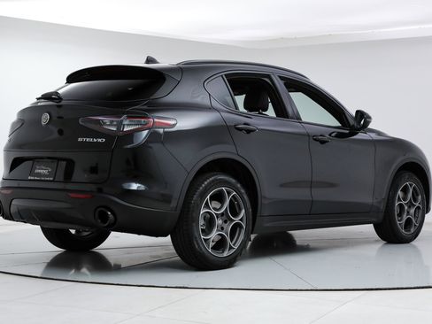 New 2026 Alfa Romeo Stelvio Sprint w/ Convenience Package AWD/4WD image 5