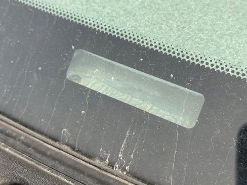 Used 2001 Ford F250 Platinum image 12