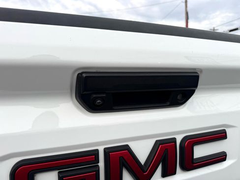 Used 2023 GMC Canyon AT4 w/ AT4 Premium Package image 8