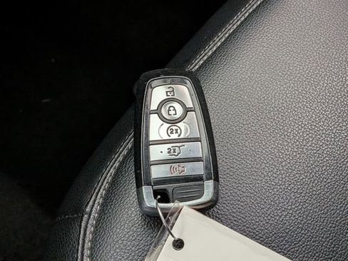 Certified 2020 Ford Explorer XLT w/ Equipment Group 202A image 36