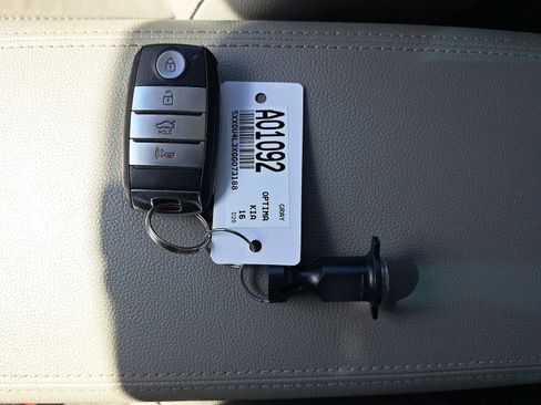 Used 2016 Kia Optima EX w/ Premium Package image 10