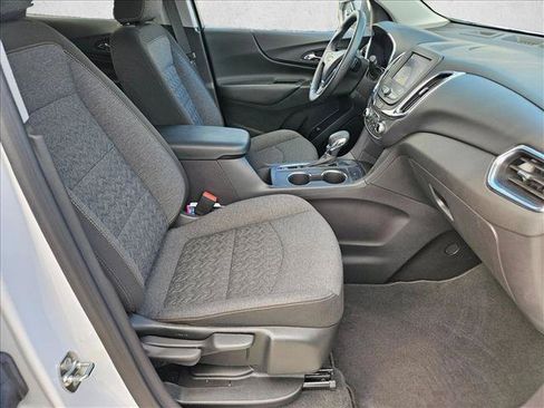 Used 2024 Chevrolet Equinox LT FWD image 20