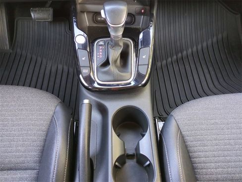 Used 2020 Kia Soul EX image 18