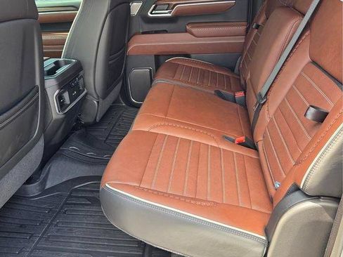 Certified 2025 GMC Sierra 1500 Denali Ultimate AWD/4WD image 12