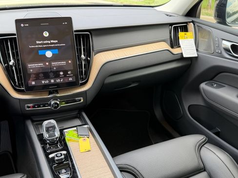 New 2027 Volvo XC60 B5 Ultra AWD/4WD image 12