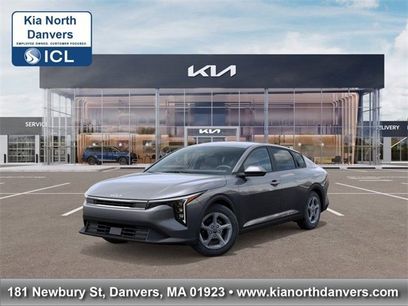 New 2025 Kia K4 LXS