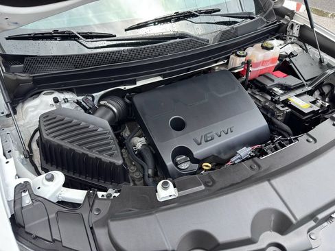 Used 2020 Chevrolet Traverse LT w/ LPO, Floor Liner Package AWD/4WD image 43