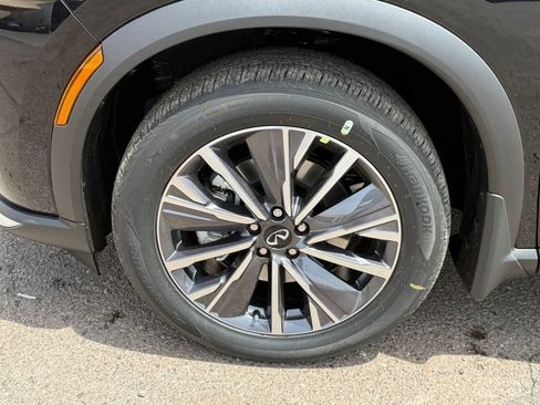 New 2026 INFINITI QX60 Luxe FWD image 10