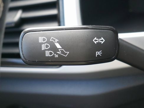 Used 2022 Volkswagen Atlas SE image 25