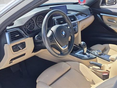 Used 2018 BMW 330e RWD image 9