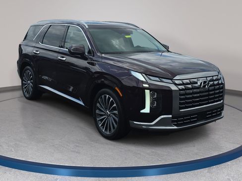 Used 2024 Hyundai Palisade Calligraphy AWD/4WD image 3