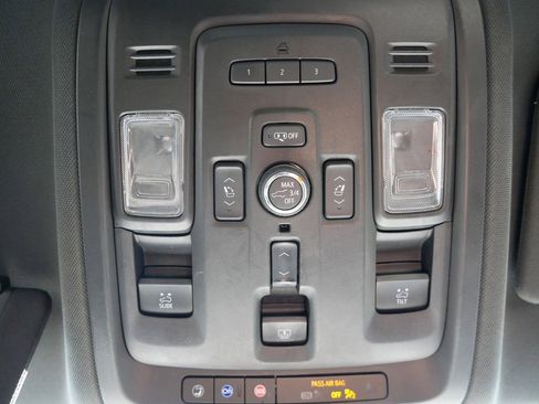 Used 2021 Chevrolet Tahoe High Country AWD/4WD image 26