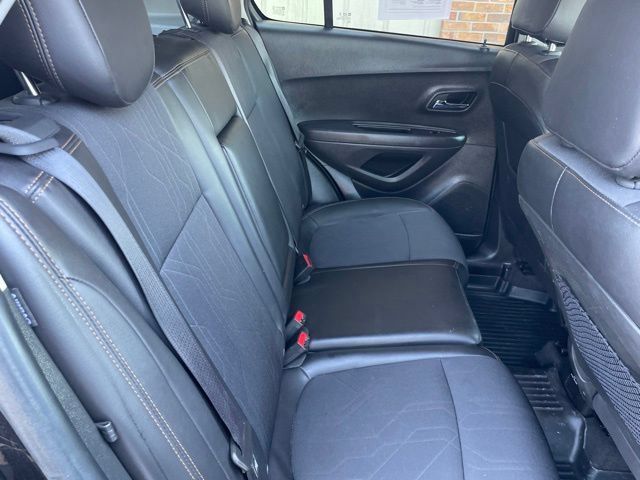 Used 2020 Chevrolet Trax LT w/ Driver Confidence Package FWD image 44