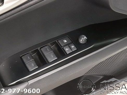 Used 2025 Toyota Camry LE image 10