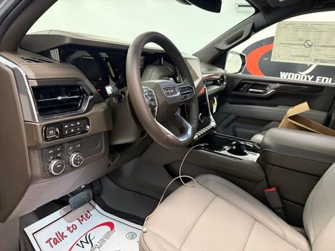 New 2026 GMC Yukon Elevation w/ LPO, Floor Liner Package image 13