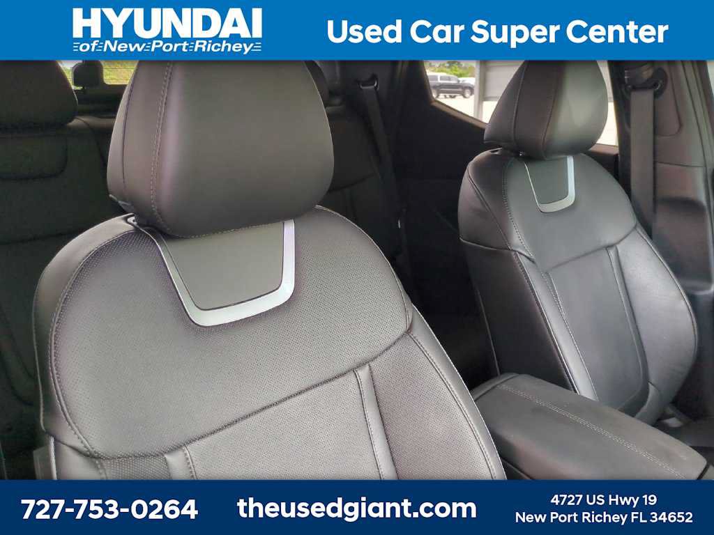 Certified 2025 Hyundai Santa Cruz Limited AWD/4WD image 6