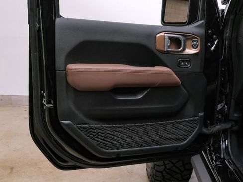 Used 2024 Jeep Wrangler Unlimited Rubicon 392 image 95