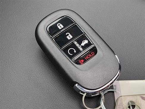 Used 2025 Honda Accord SE image 32