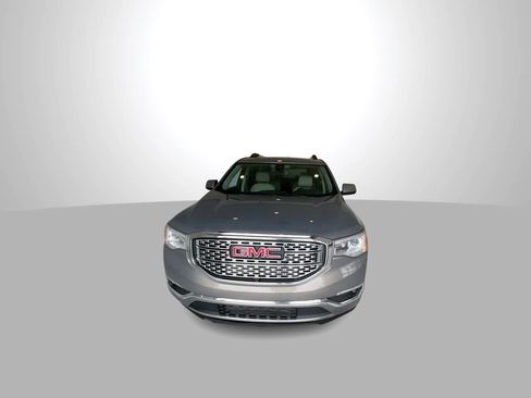 Used 2019 GMC Acadia Denali w/ GMC Pro Grade Package AWD/4WD image 3