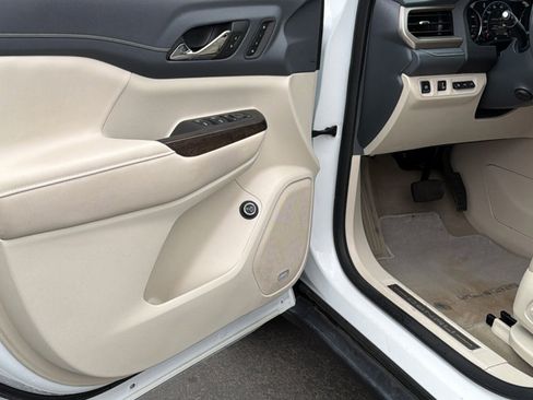 Used 2021 GMC Acadia Denali w/ Denali Ultimate Package image 23