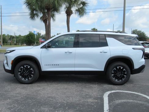 New 2026 Chevrolet Traverse Z71 w/ Enhanced Driving Package AWD/4WD image 2