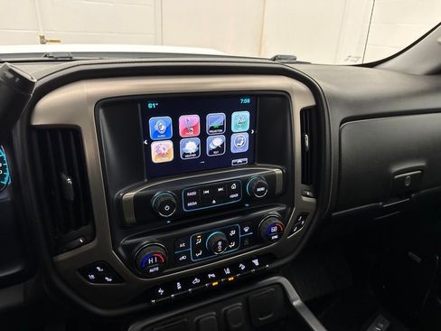 Used 2017 GMC Sierra 2500 Denali w/ Duramax Plus Package AWD/4WD image 14
