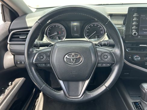 Used 2024 Toyota Camry SE w/ Convenience Package image 21
