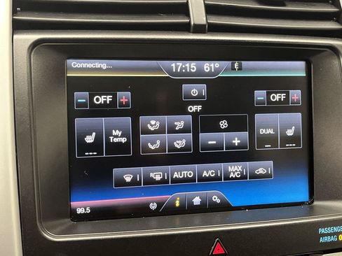 Used 2014 Ford Edge Limited w/ Equipment Group 301A AWD/4WD image 21