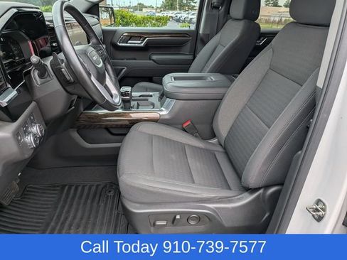 Used 2022 GMC Sierra 1500 Elevation w/ Preferred Package AWD/4WD image 16