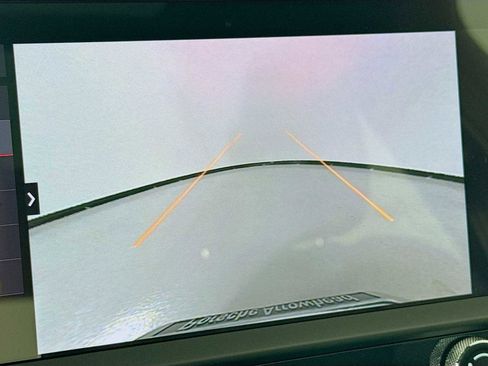 New 2026 Porsche Macan image 20