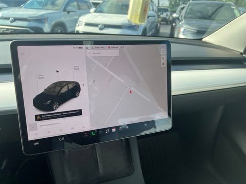Used 2021 Tesla Model Y Long Range AWD/4WD image 13