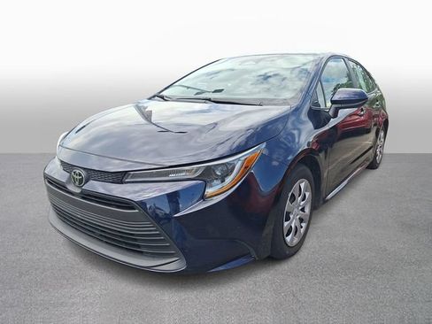 Used 2025 Toyota Corolla LE FWD image 1