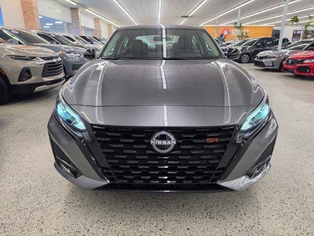 Used 2026 Nissan Altima 2.5 SR FWD image 3