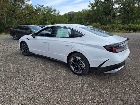 New 2026 Hyundai Sonata SEL image 3