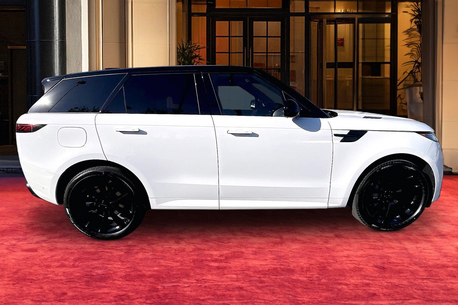 New 2027 Land Rover Range Rover Sport Dynamic SE AWD/4WD image 6
