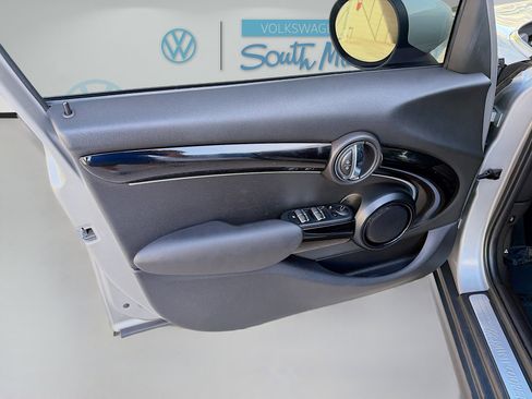 Used 2024 MINI Cooper S image 19