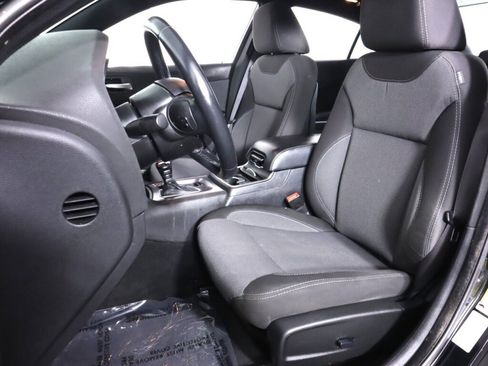 Used 2016 Dodge Charger SE w/ Popular Equipment Group RWD image 24