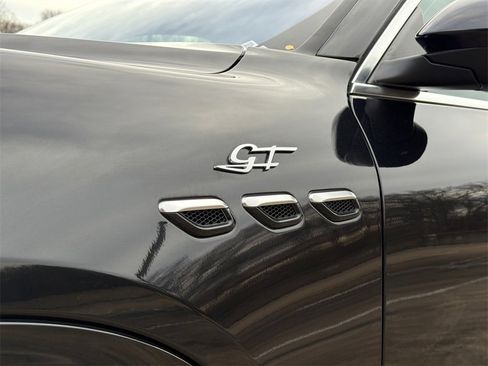 Used 2024 Maserati Grecale GT image 15